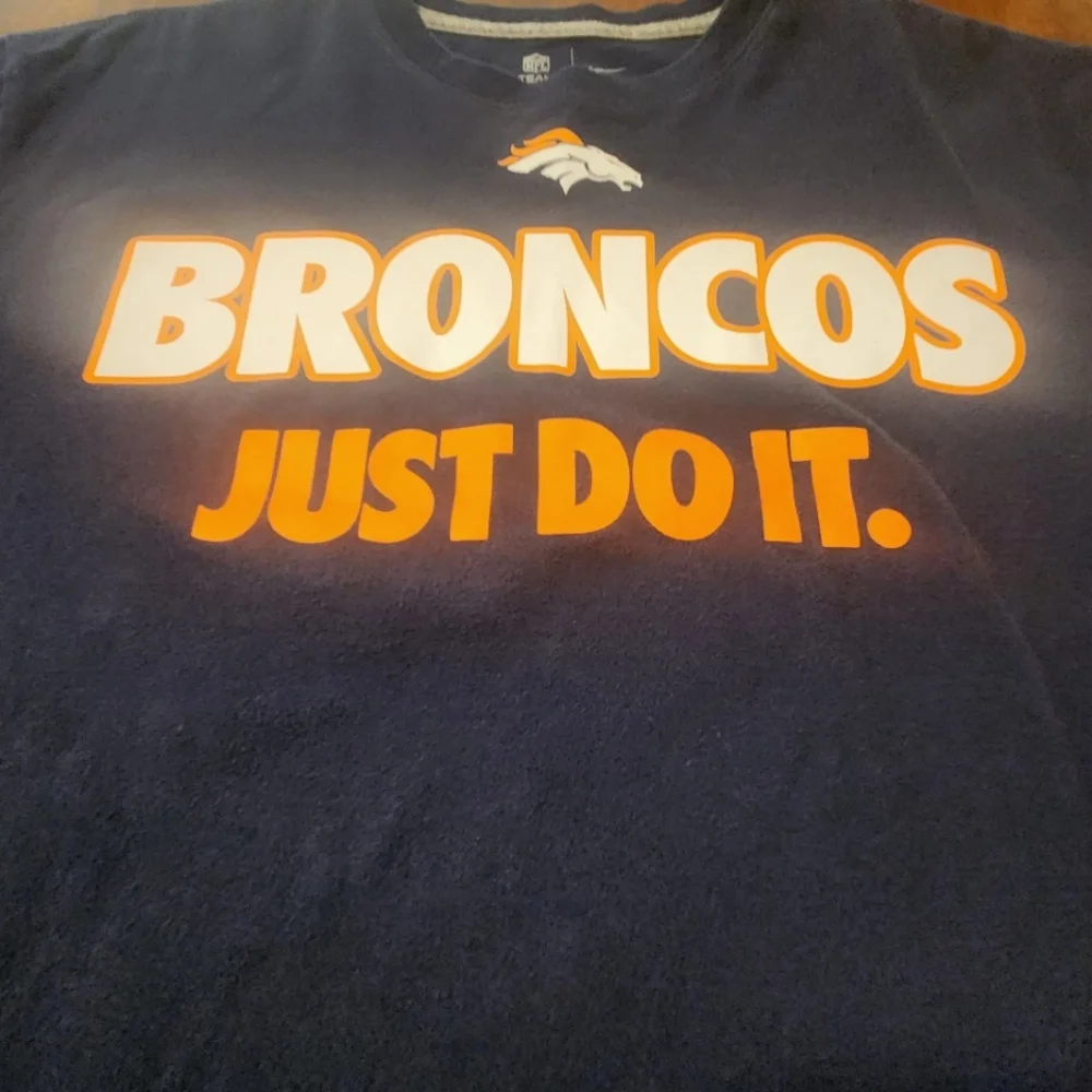 Denver Broncos Nike NFL Vintage Shirt Men's Size XL - Picture 2 of 6